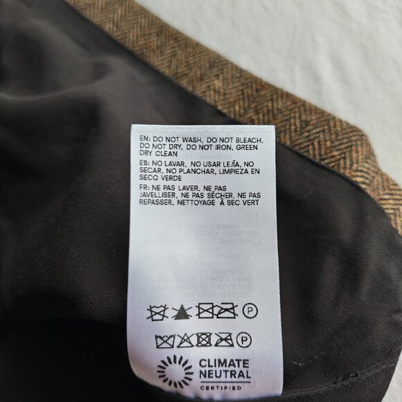 REFORMATION Buxton Skirt in Brown Herringbone, size 6 - Picture 8 of 8